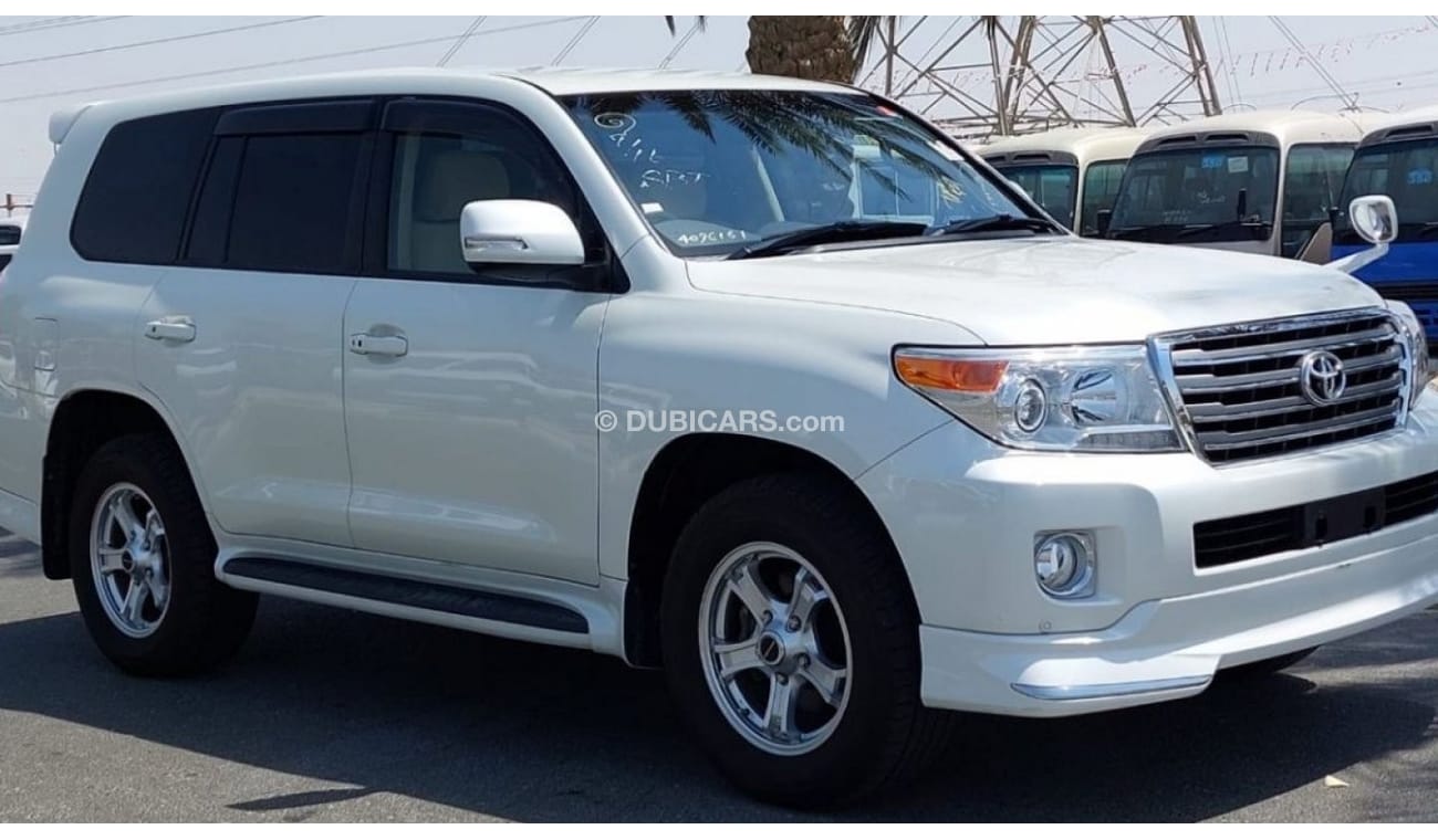 تويوتا لاند كروزر 2015 V8, [Right-Hand Drive], Petrol, 4.6CC, Premium Condition.