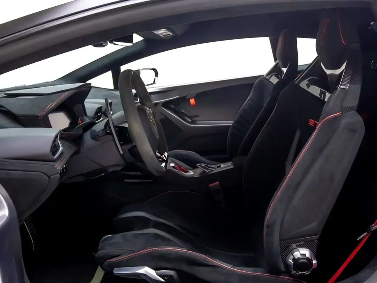 Lamborghini Huracan STO | GCC Spec | Under Dealer Warranty and Full Service History