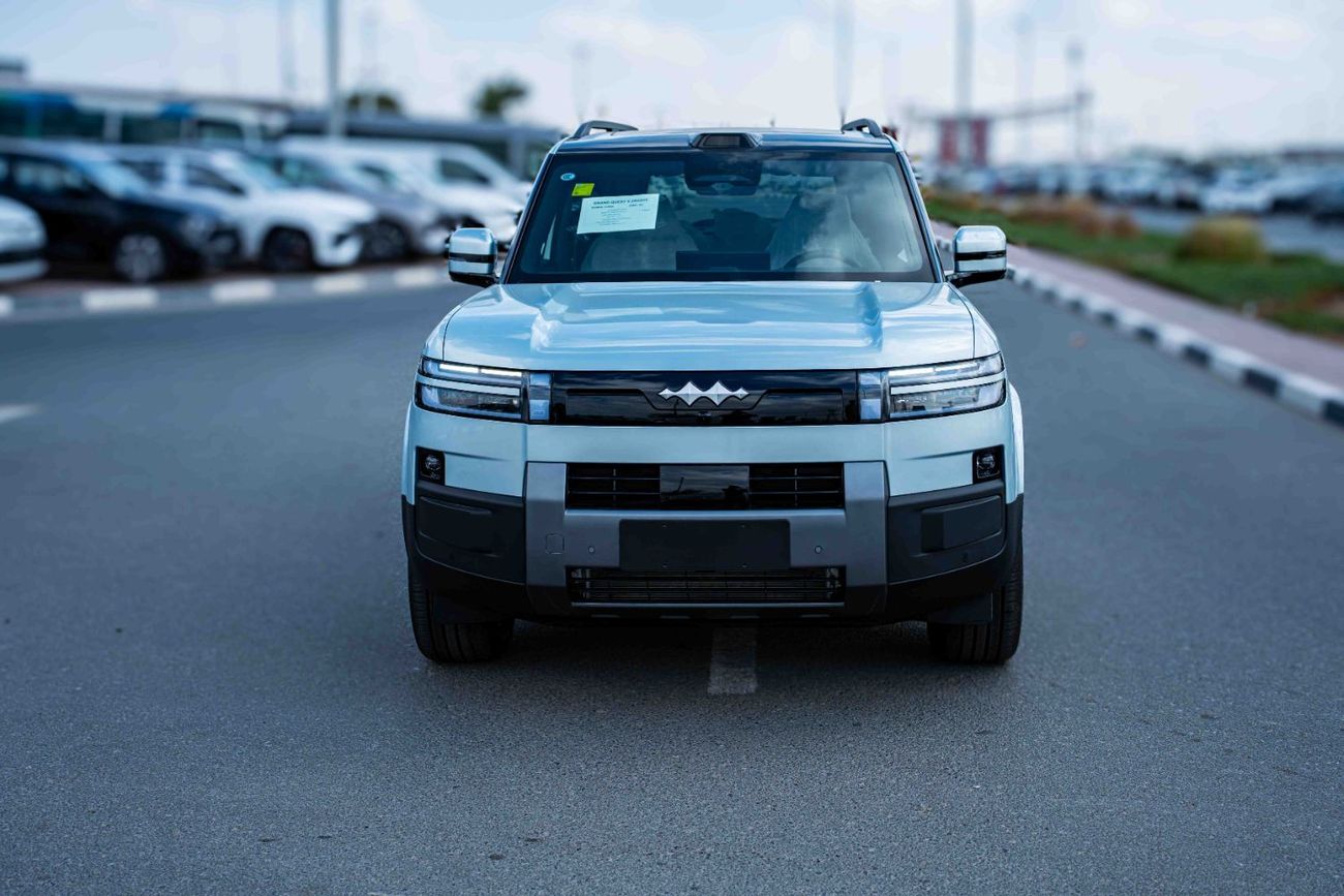 بي واي دي ليوبارد تيتانيوم 7 BYD LEOPARD 7 - Model 2025 - 1.5L turbo hybrid - And electric - Silver color outside - White color i