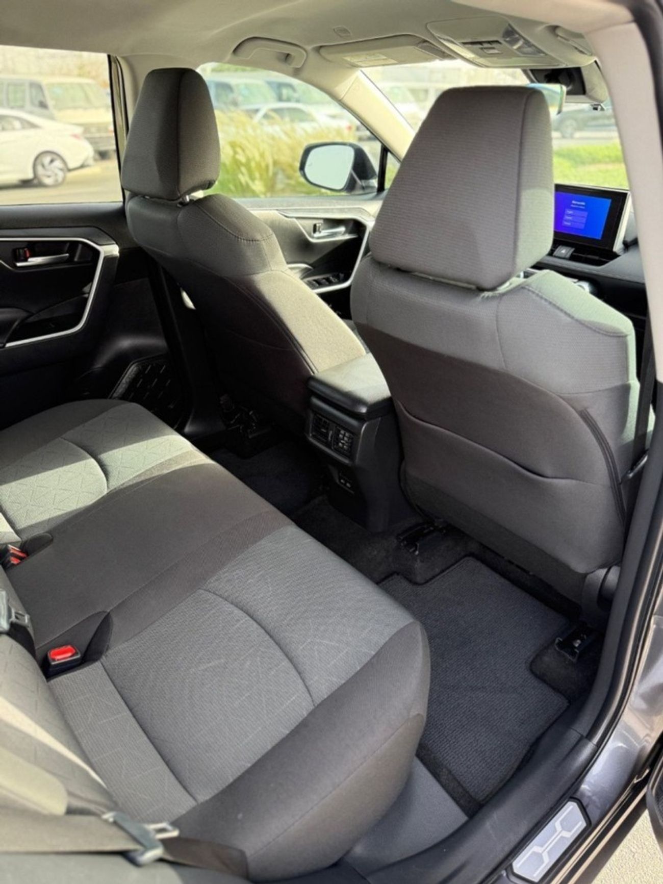 تويوتا راف ٤ XLE 2.5 leather seats, push start