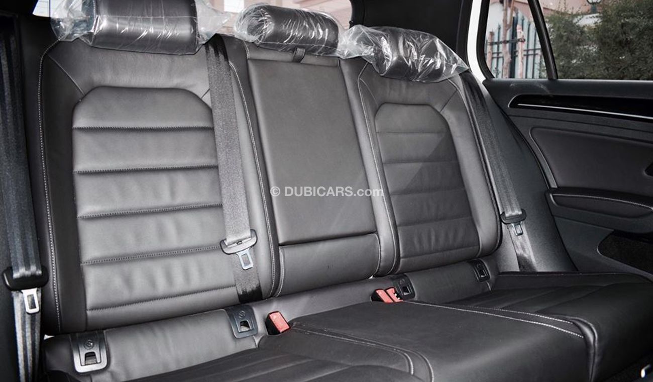 فولكس واجن جولف R 4 Motion