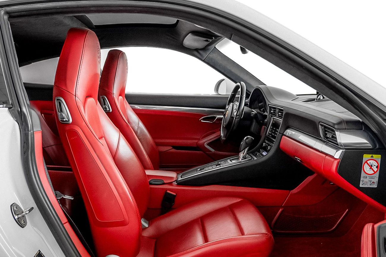 Porsche 911 Carrera 3.4L Coupe