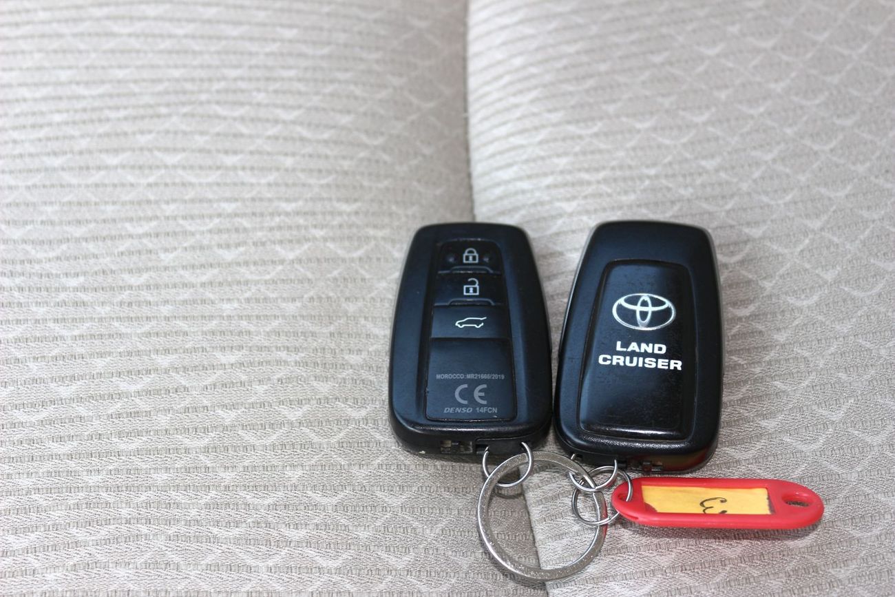 Toyota Prado TXL1 2.8L TOYOTA PRADO 2023 DIESEL FULL AUTOMATIC  7 SEATS