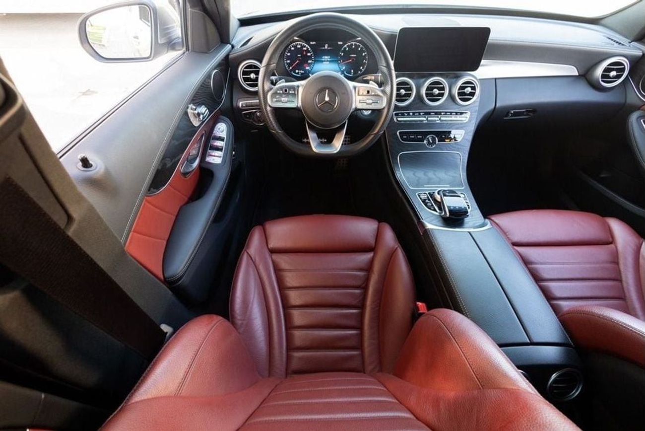 مرسيدس بنز C 200 Mercedes-Benz C200 AMG 2021 GCC under Agency Warranty with Flexible Down-Payment.