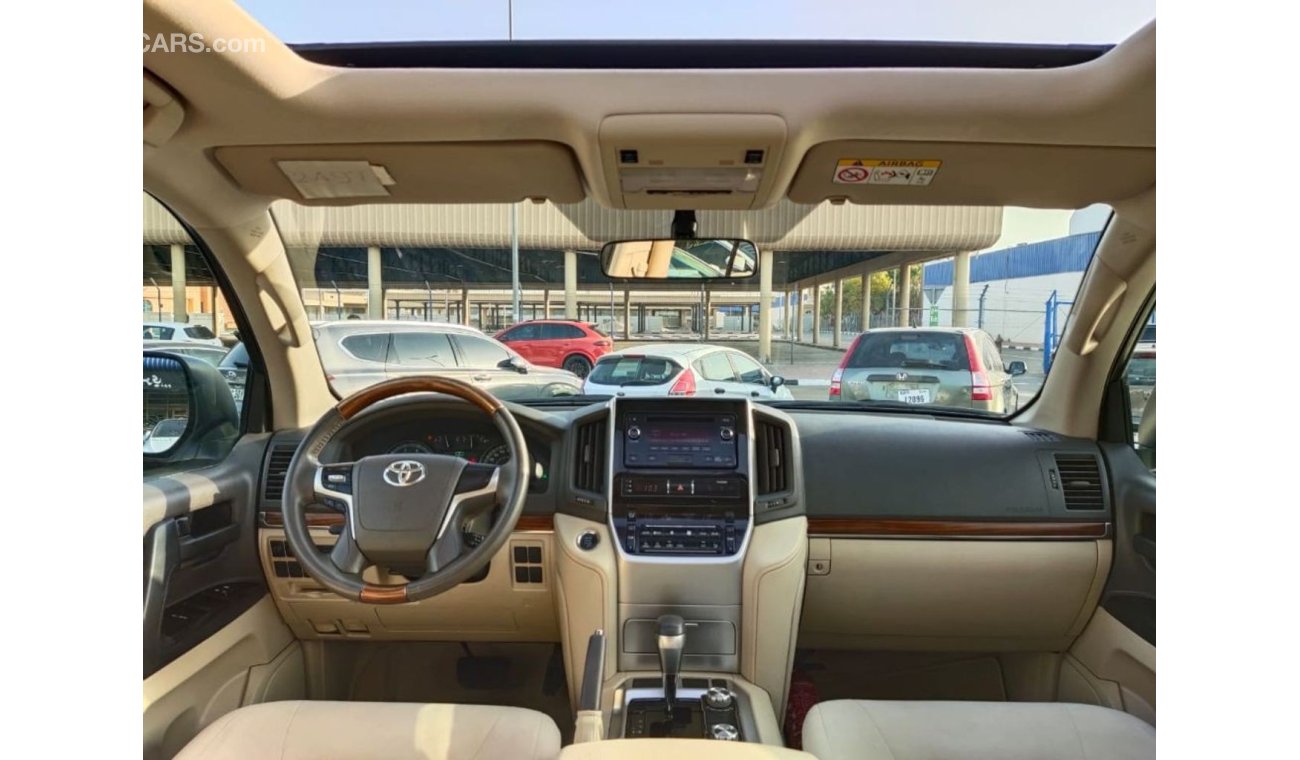 Toyota Land Cruiser GXR V6 2018 GCC