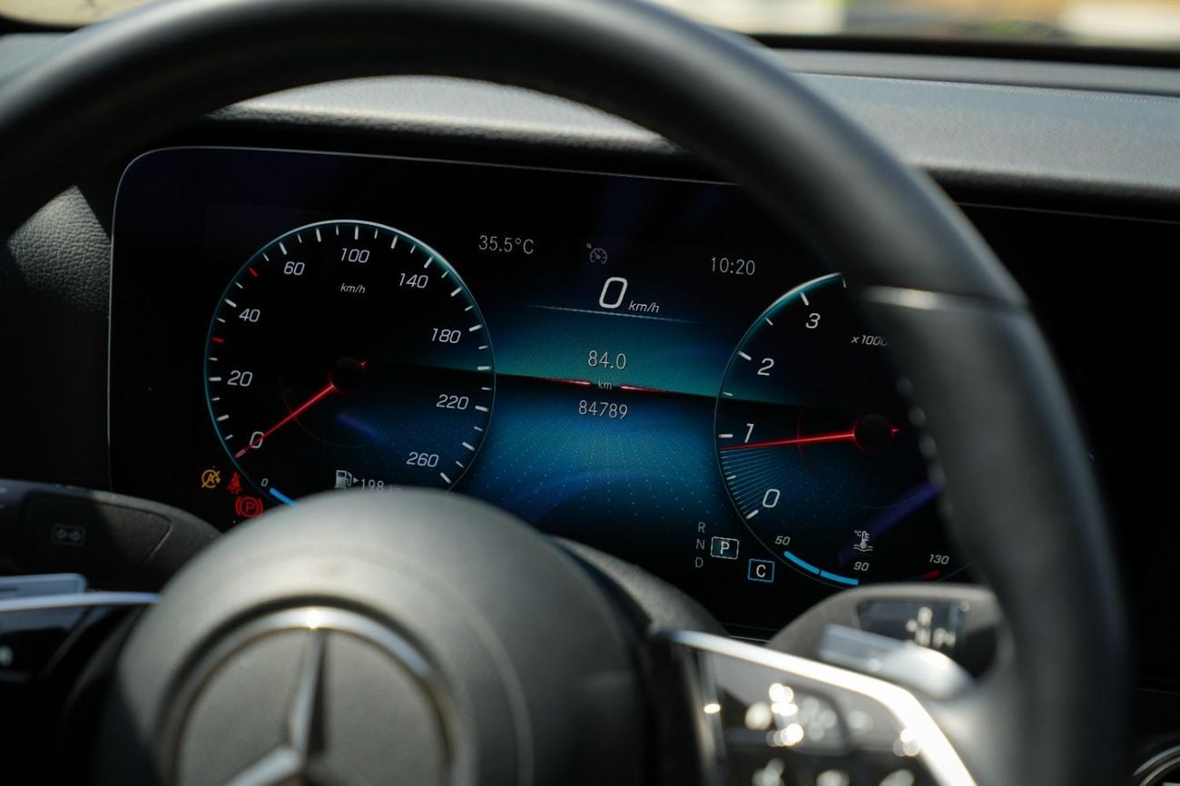 Mercedes Benz E200