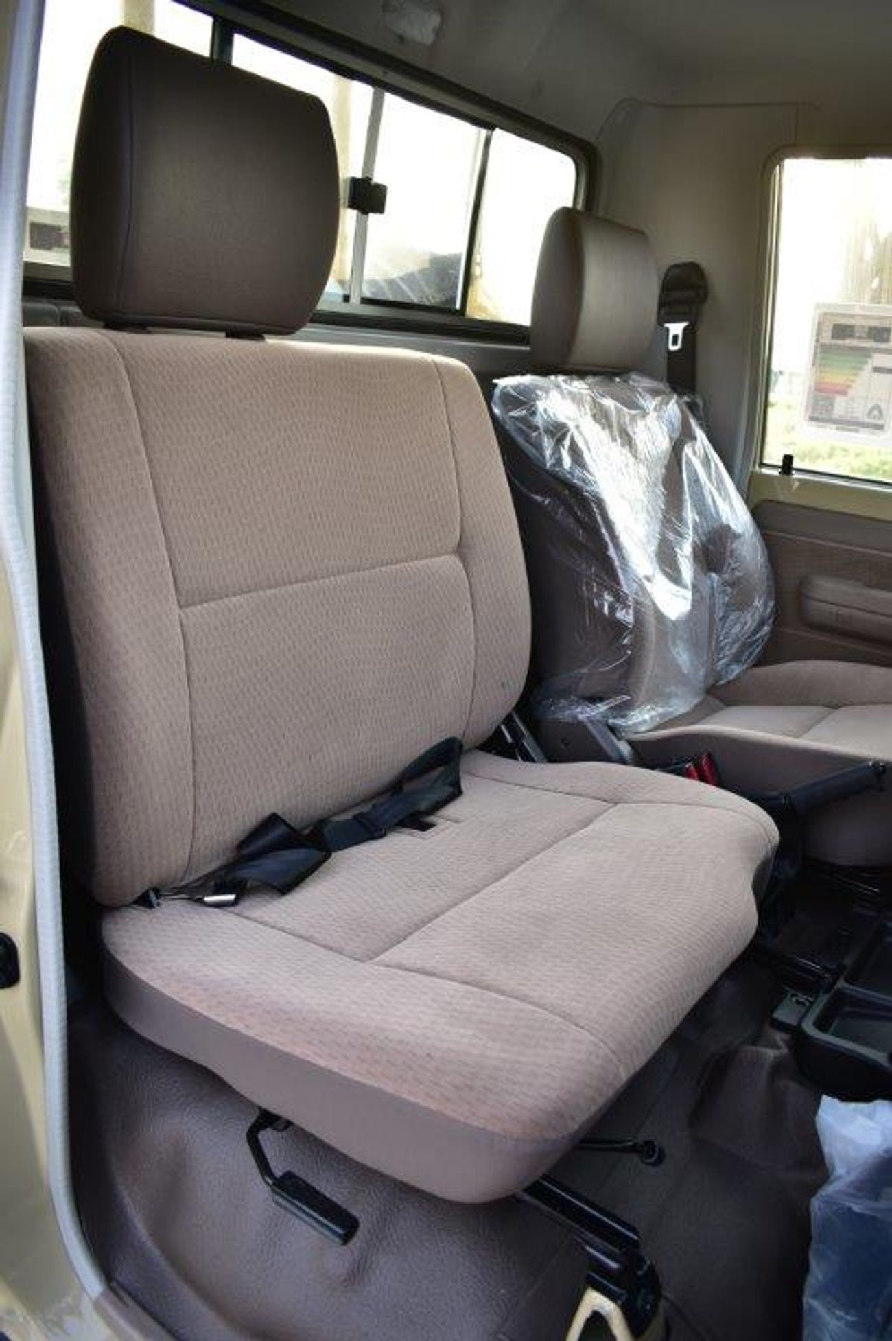 تويوتا لاند كروزر بيك آب 2025 MODEL TOYOTA LAND CRUISER SINGLE CAB PICKUP DLX 2.8L DIESEL 4WD 3-SEATER MANUAL TRANSMISSION –