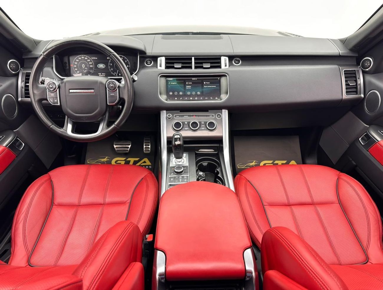 Land Rover Range Rover Sport HSE Dynamic 3.0L 2017 Range Rover Sport HSE Dynamic, Full Service History, Excellent Condition, GCC