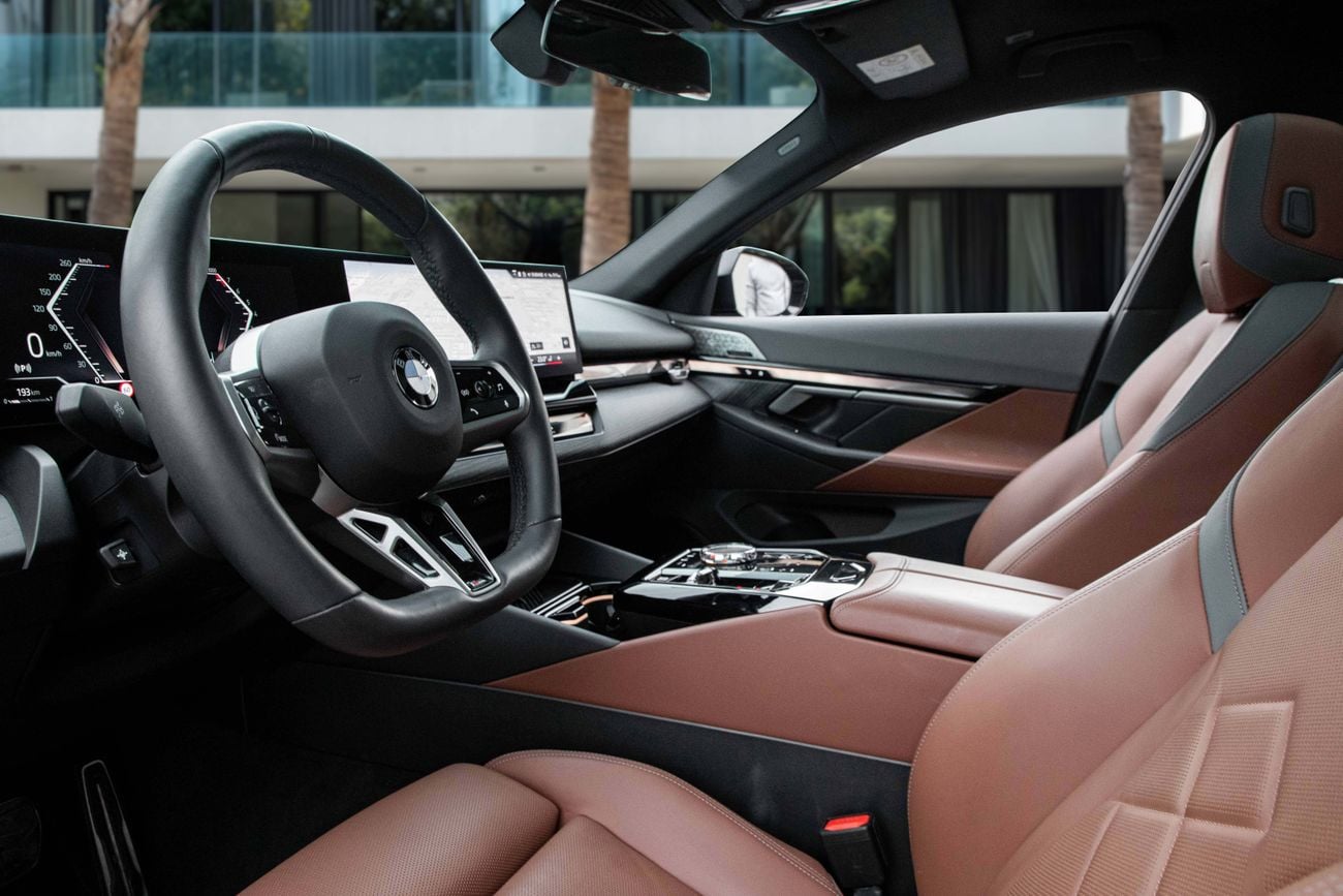 بي أم دبليو 530i 530i M Sport | 4,700 P.M | 0% Downpayment | Warranty!