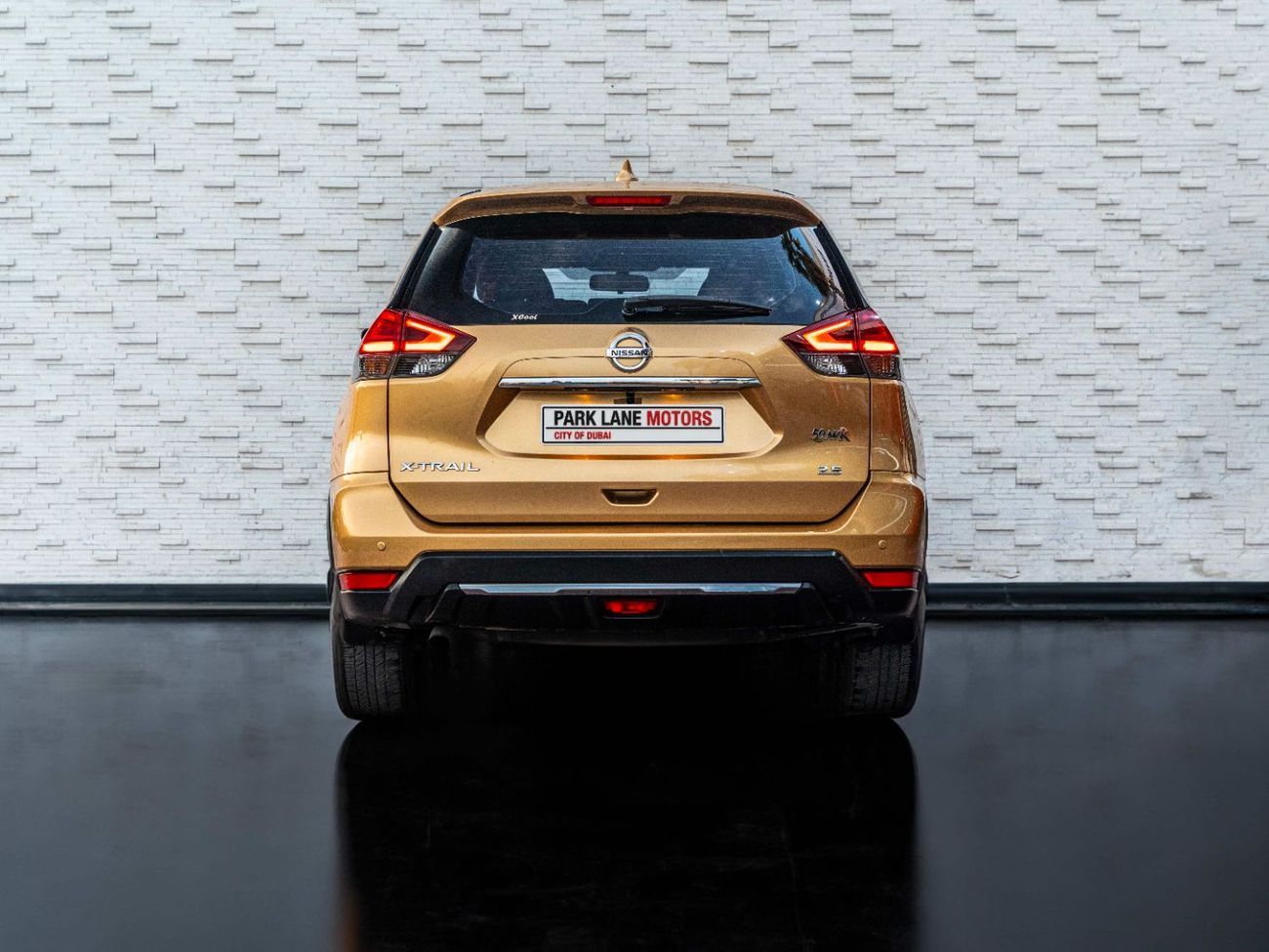 نيسان إكس تريل S 2.5L FWD (5 Seater)
