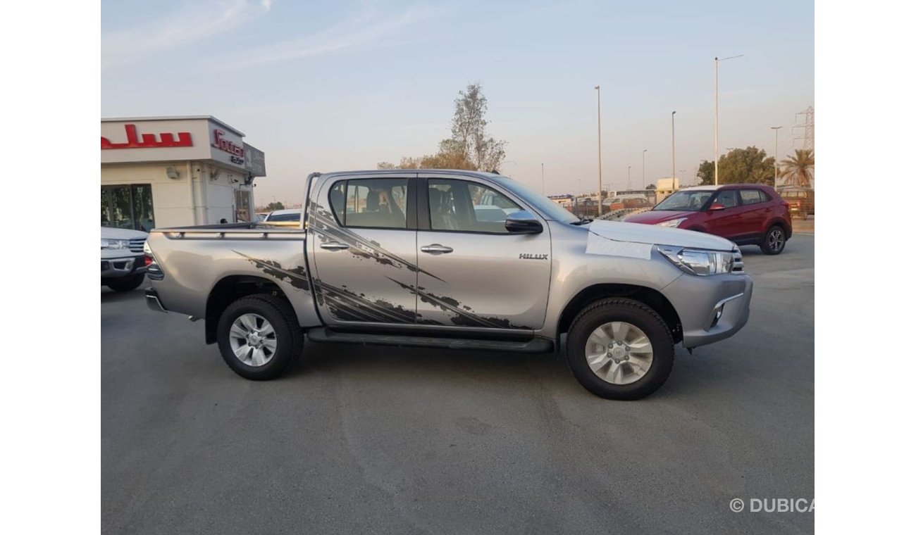 Toyota Hilux Pick Up SR5 4x4 2.4L V4 Diesel with AT Gear & Push Start