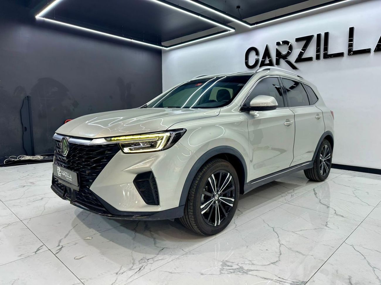 MG RX5 AED 1,018 / Monthly l  0% Down Payment l MG RX 5 l Under Warranty l FREE REG - END OF YEAR OFFER