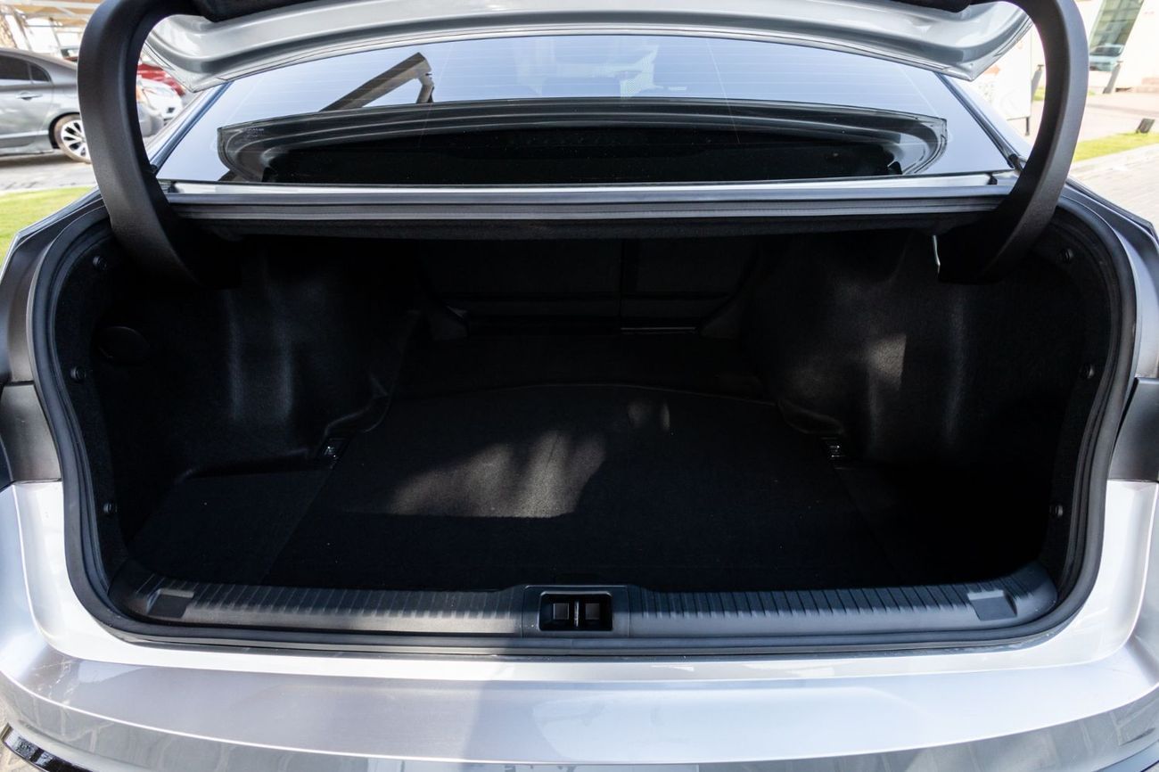 لكزس IS 350 F Sport