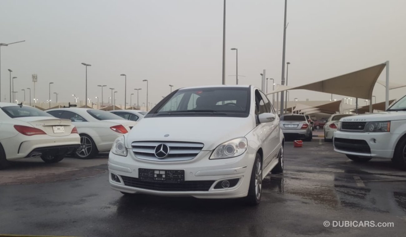 Mercedes-Benz B 200 model 2006 GCC car prefect condition full service full option low mileage one ow