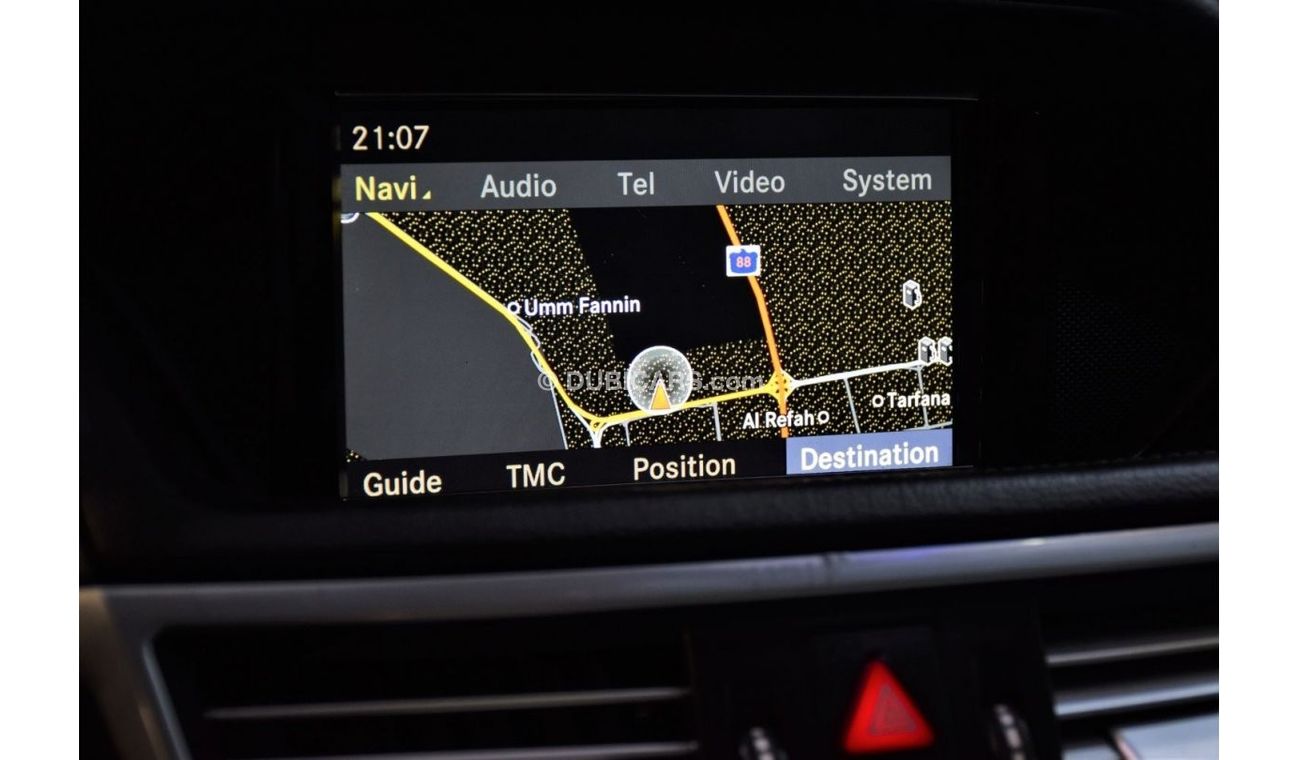 Mercedes Benz E300 PERFECT CONDITION! Mercedes Benz E300 ( 2010 Model! ) in Grey Color! GCC Specs