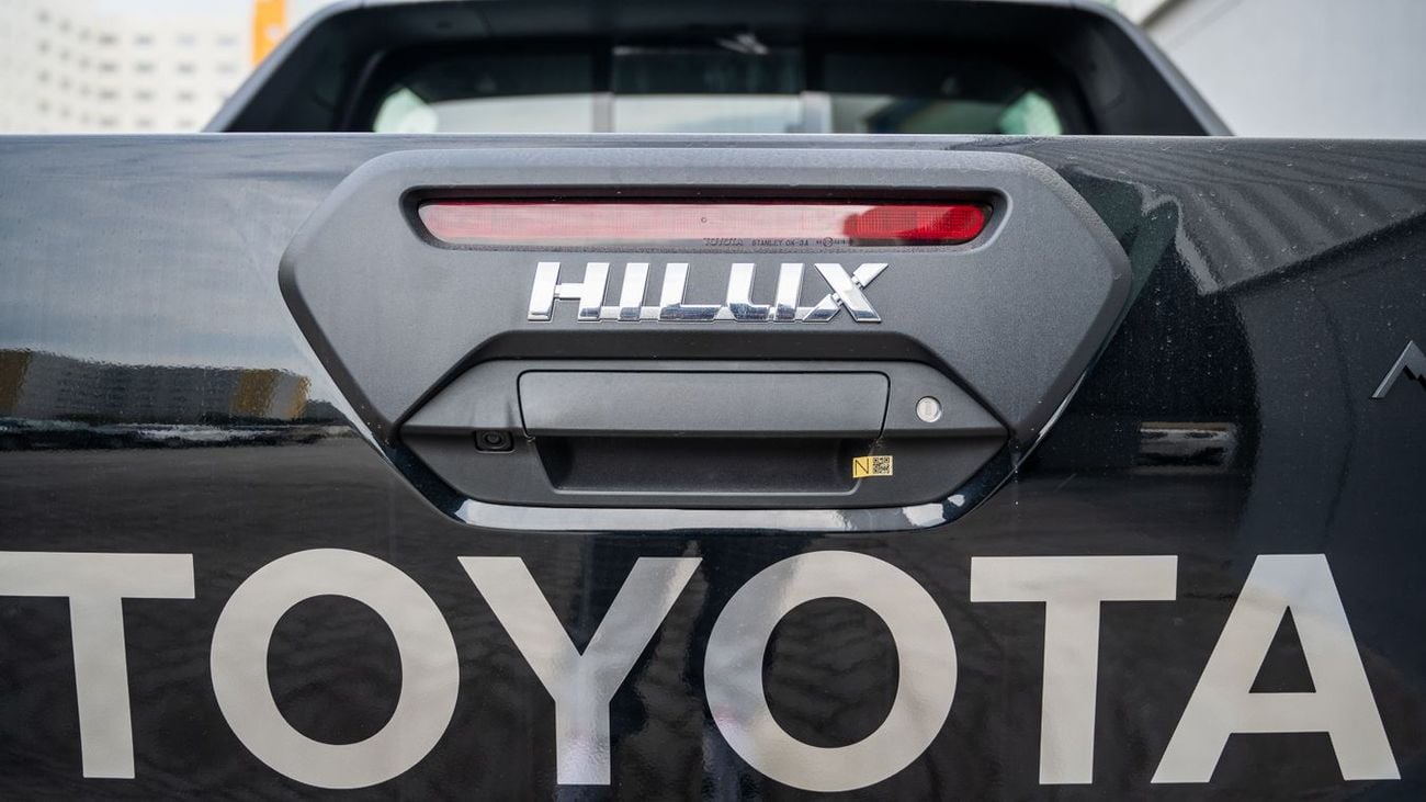 تويوتا هيلوكس TOYOTA HILUX 4.0 ADVENTURE -2026YM