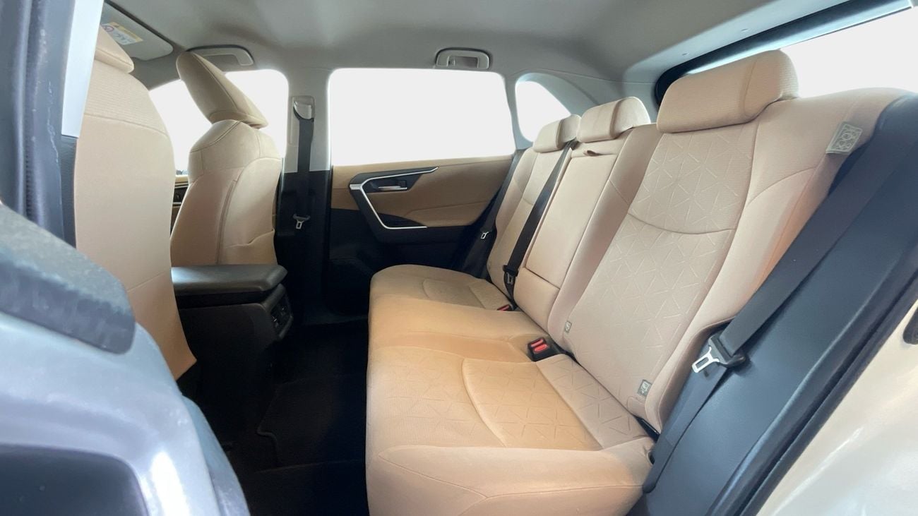 Toyota RAV4 2.5 GX 2WD AUTO RA | Guaranteed Warranty | 0 Down Payment