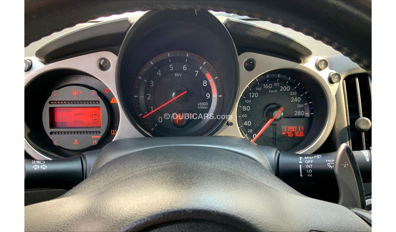 نيسان 370Z Standard