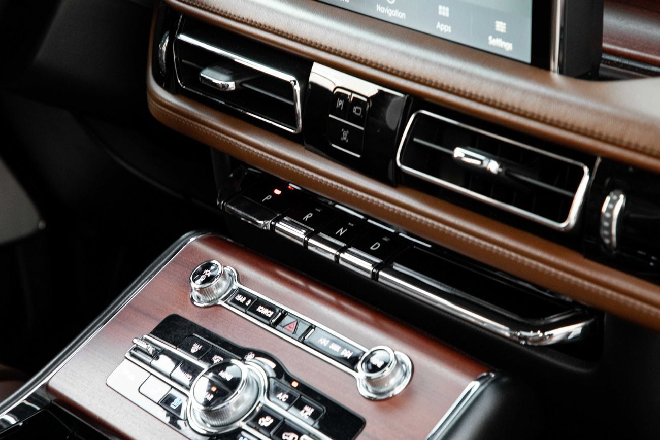 Lincoln Aviator Aviator Reserve 3.0L AWD | 2,253 P.M | 0% Downpayment | Excellent Condition!