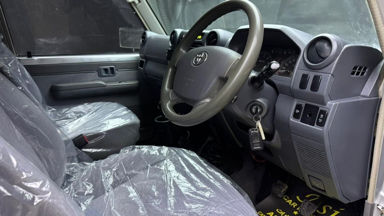 Toyota Land Cruiser Pick Up RIGHT HAND VEHICLE ONLY FOR EXPORT 4.5L