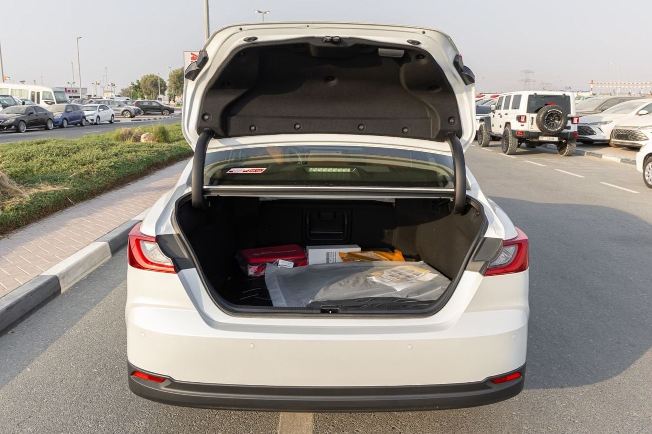 تويوتا كامري LUMIERE HEV Toyota Camry Lumiere | GCC Specs | Brand New | Fully Loaded | 2026 (Export)