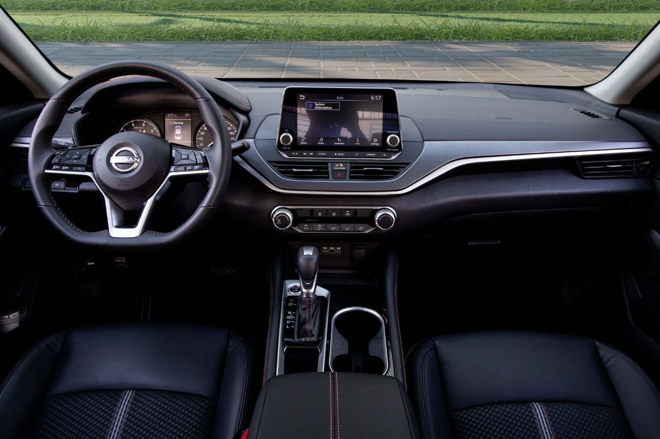 Nissan Altima Altima SR | 1,959 P.M | 0% Downpayment | Warranty!