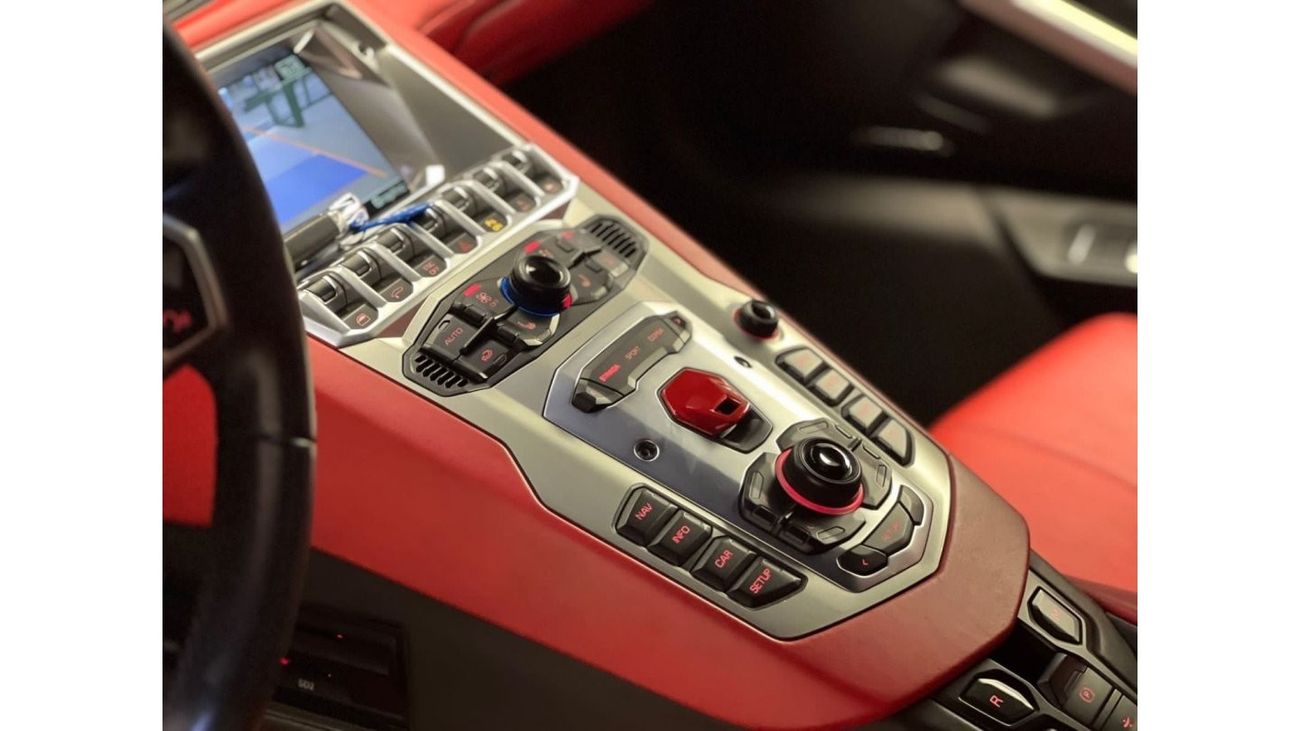 Lamborghini Aventador LP700-4 Lamborghini Aventador LP 700-4