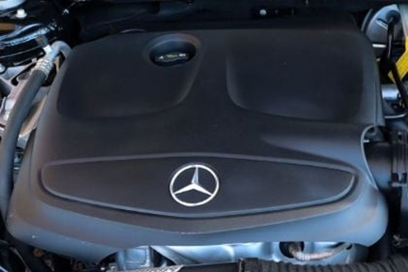 مرسيدس بنز GLA 220 Std