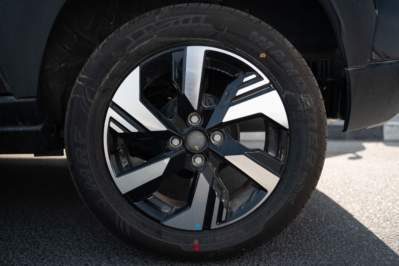 نيسان ماغنيت SL