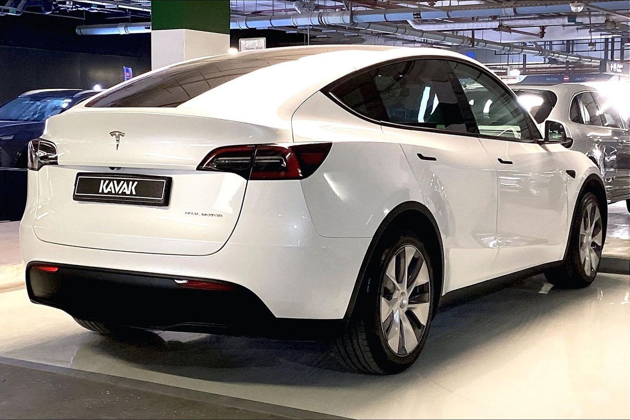 تسلا موديل Y Long Range (Dual Motor) | National Day Celebration | شامل الضمان | 0 ﺪﻔﻋﺓ ﺃﻮﻟﻯ