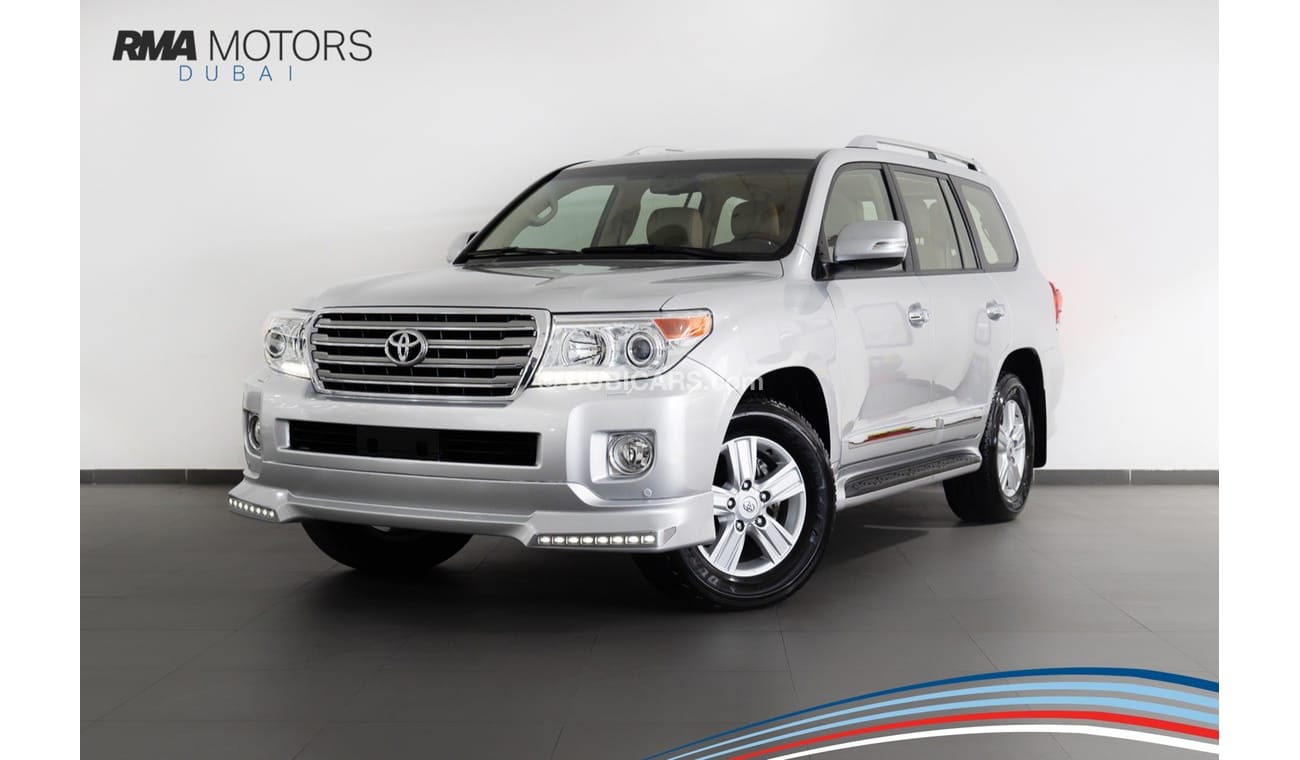 Toyota Land Cruiser VXR 2014 Toyota Landcruiser VXR 4.6L V8 / Full Service History