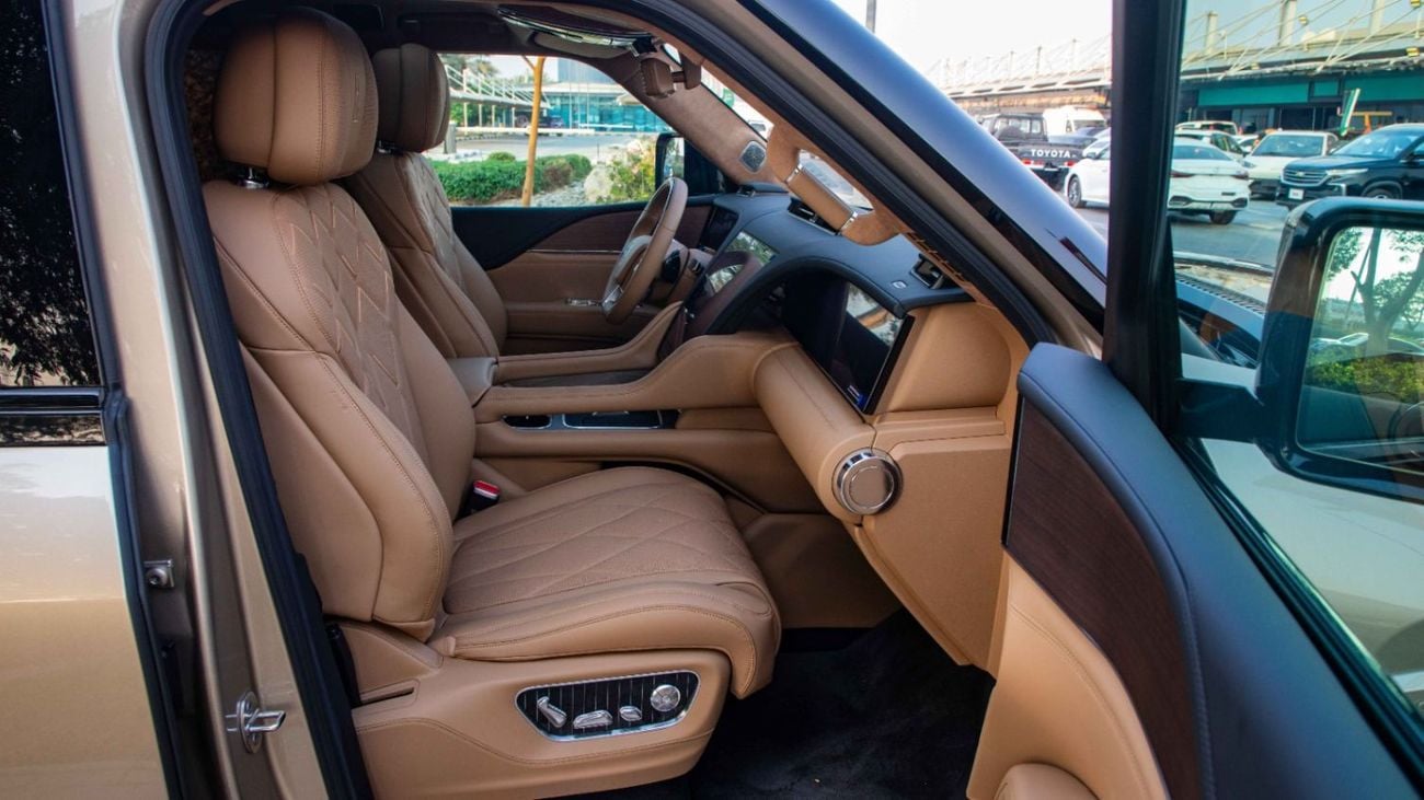 Yangwang U8 LWB DM-i U8L DINGSHI EDITION | 2025 | For Local Registration +10%