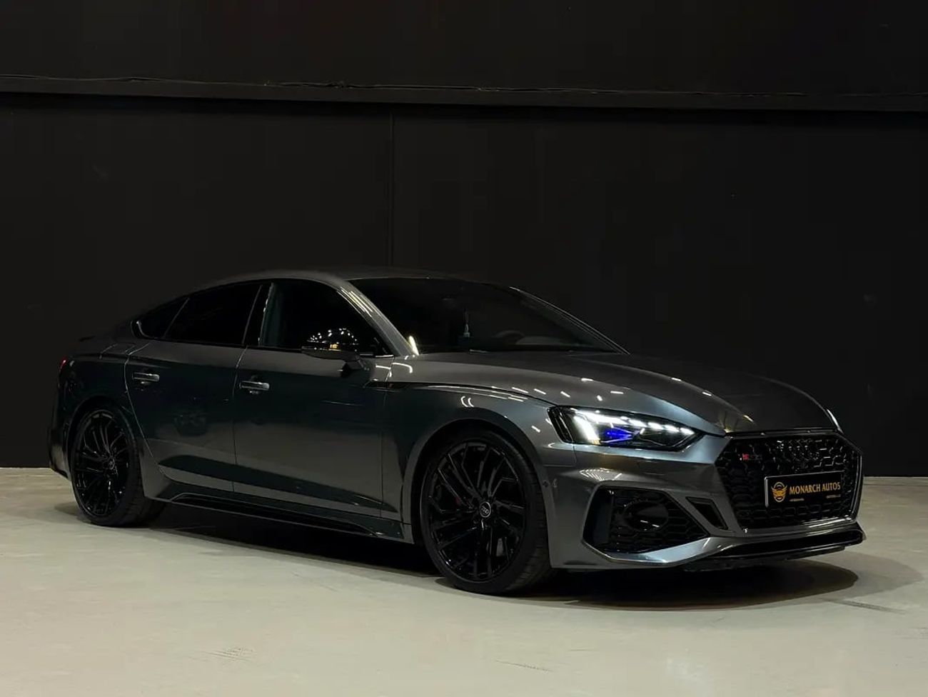Audi RS5 Zero dent zero accident,clean title,with 1 year monarch extended warranty