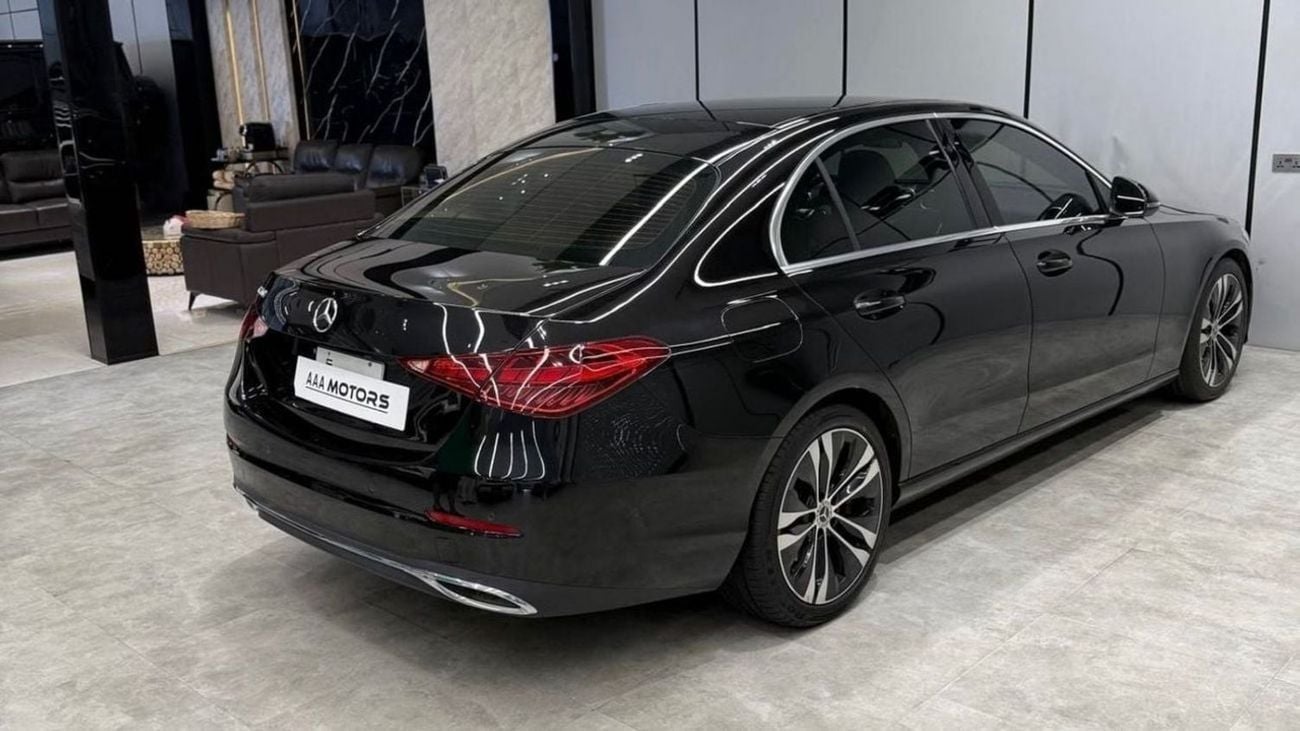 Mercedes Benz 200 AMG 2023 European specs