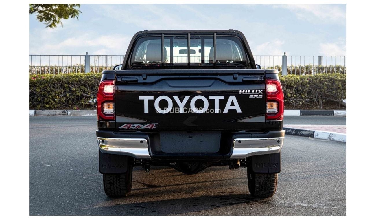 تويوتا هيلوكس 2023 Toyota Hilux 4x4 DC 2.8 D MT SR5 - Export Only