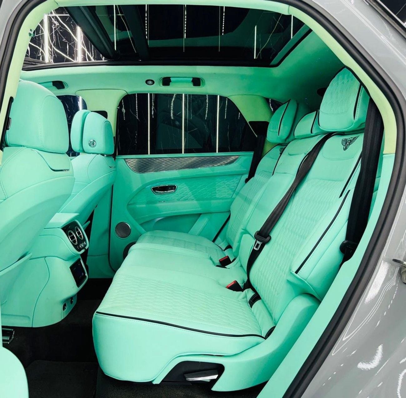 Bentley Bentayga FIRST EDITION