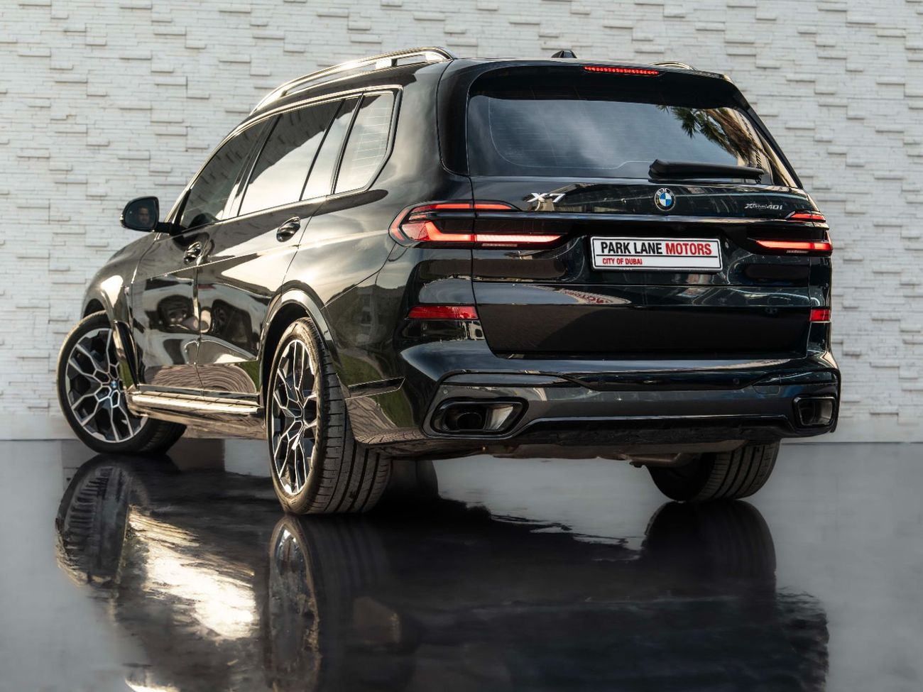 BMW X7 xDrive40i Luxury M Sport Package 3.0L