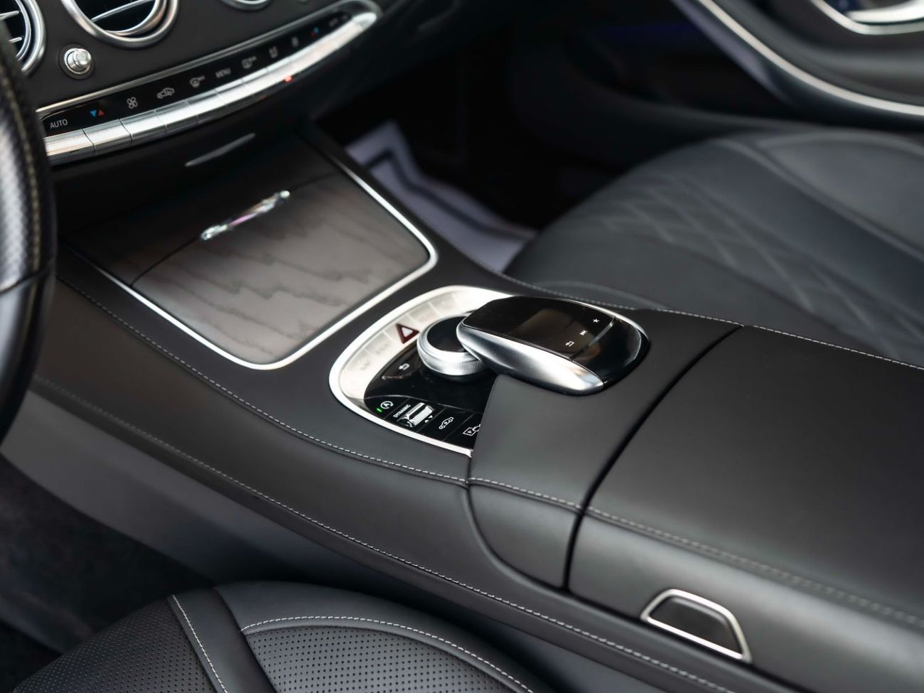 Mercedes Maybach S560 Maybach S560 4MATIC COUPE