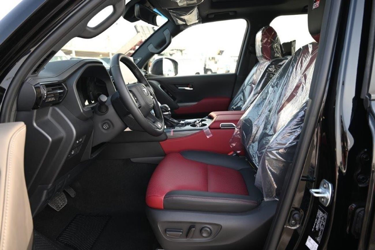 تويوتا لاند كروزر 2025 TOYOTA LAND CRUISER GRS V6 3.3L DIESEL 7 SEAT AT