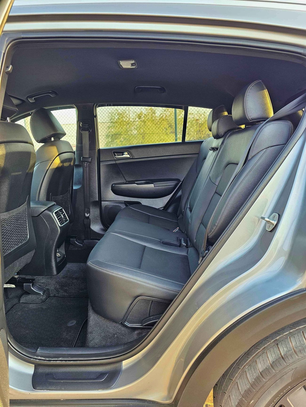 كيا سبورتيج S/ AWD/ RADAR/ LANE ASSIST/ LEATHER/ DVD CAMERA/ LOT# 55971