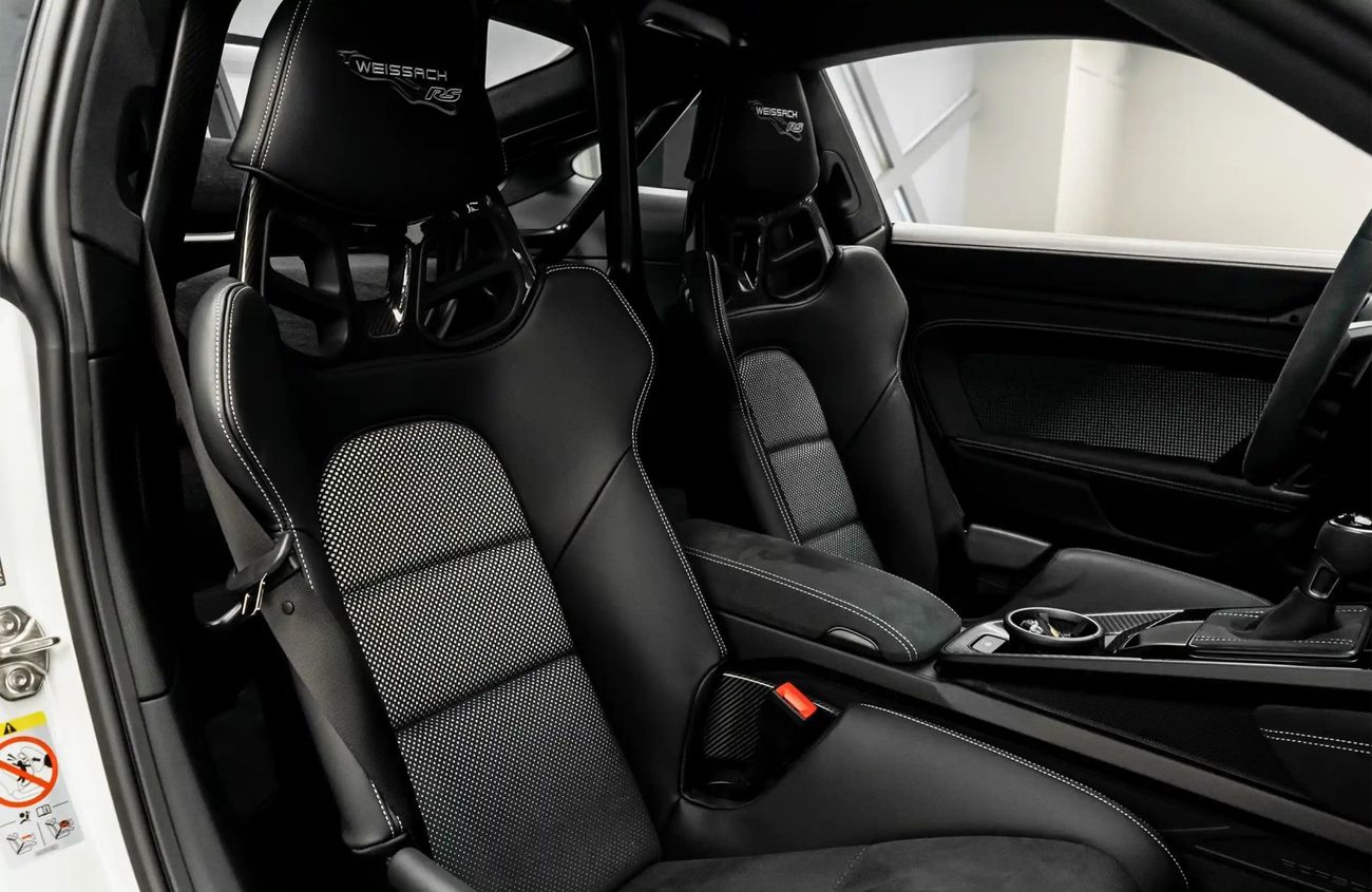 Porsche 911 4.0L F-6 Naturally Aspirated Engine