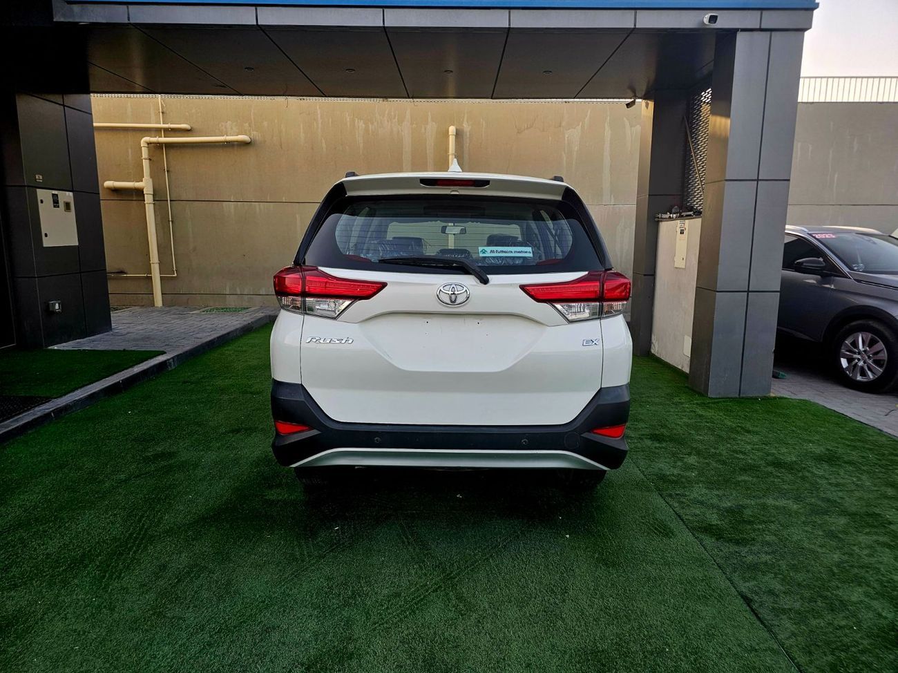 تويوتا راش EX/ PASSENGER 7 SEATS/ LOW MILEAGE
