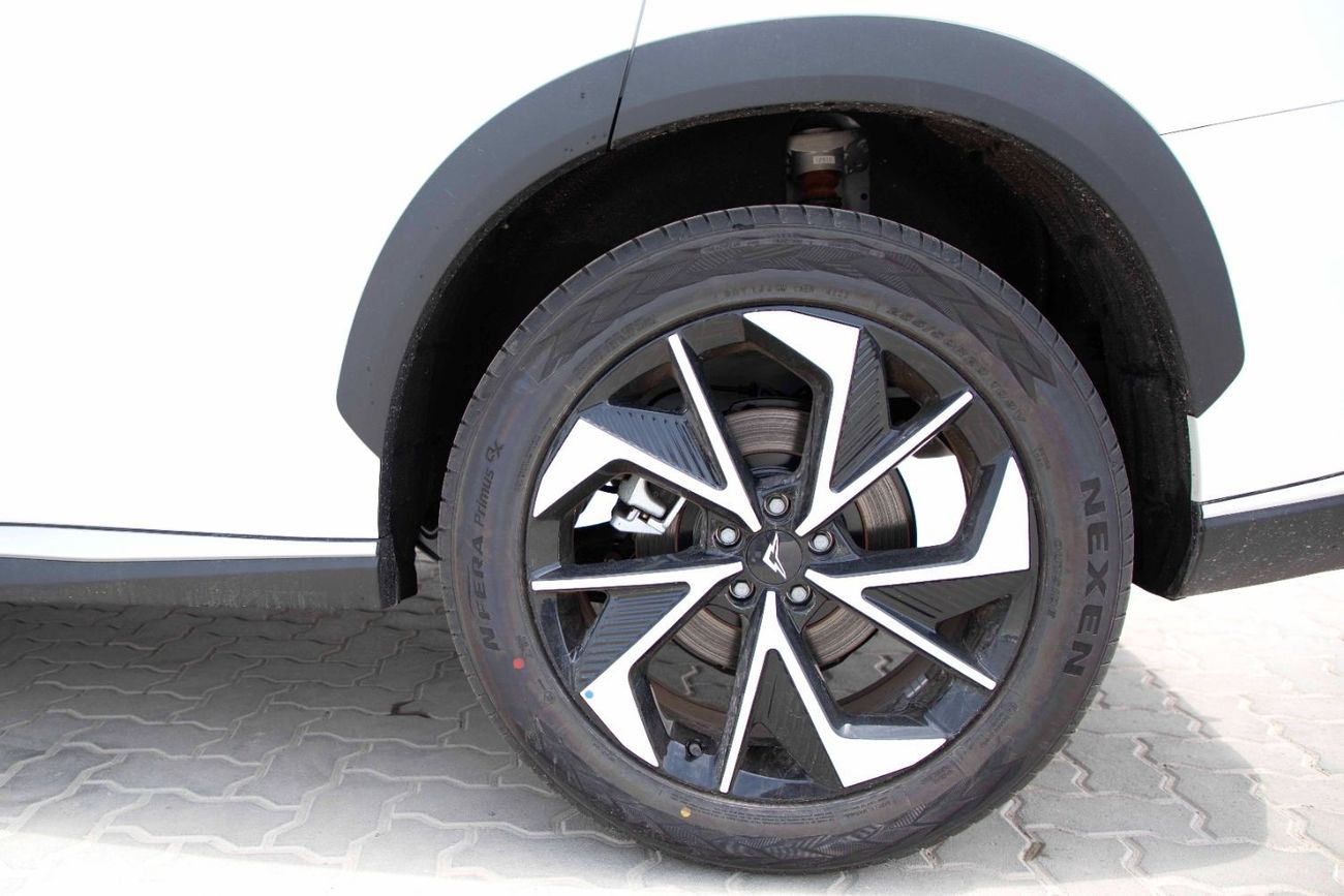 كايي X7 2025 KAIYI X7 LIMITED 2.0 - WHITE inside BLUE & WHITE | Export Price