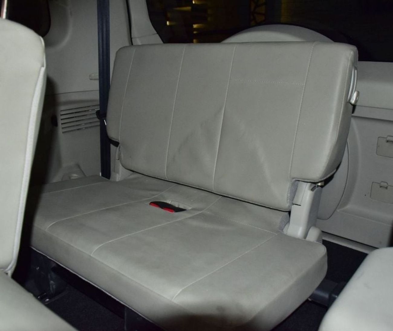 ميتسوبيشي باجيرو EXCELLENT DEAL for our Mitsubishi Pajero GLS ( 2016 Model ) in Gold Color GCC Specs