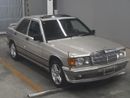 مرسيدس بنز 190 Available in Japan