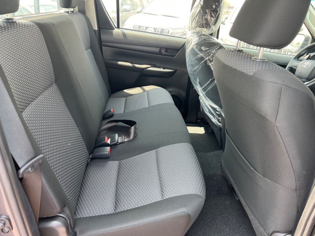 Toyota Hilux TOYOTA HILUX 2.4 DIESEL 4WD 4DOORS 2024