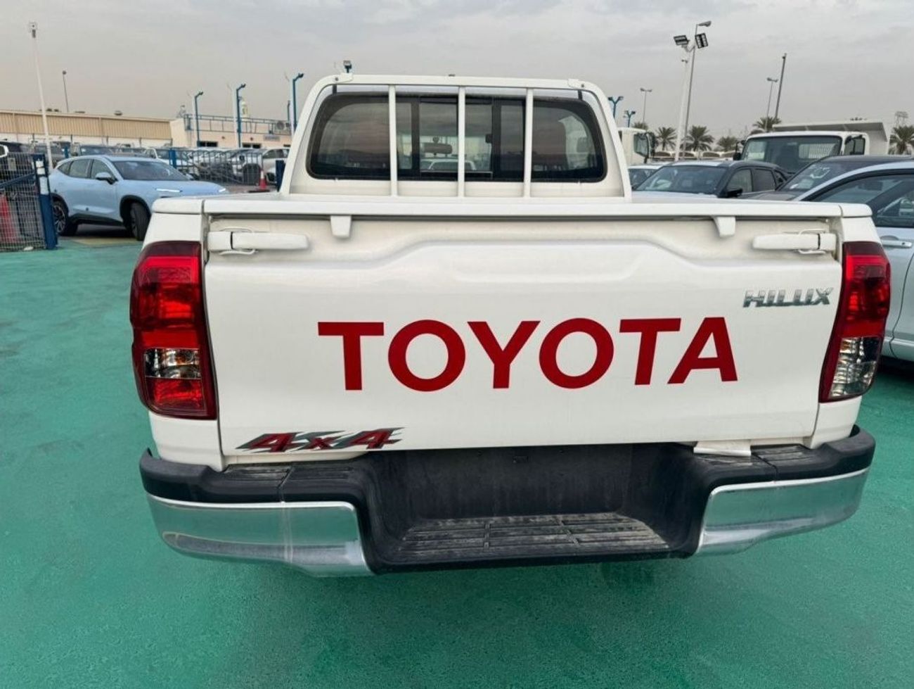Toyota Hilux NEW 2023 TOYOTA HILUX 2.7L DC 4WD PICKUP PETROL ZERO KM