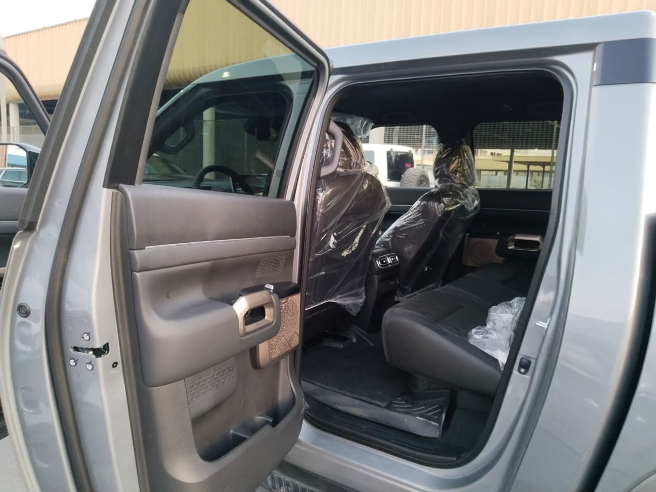 نيسان فرونتير 2025 Nissan Frontier Pro 2.0T Gasoline 360° panoramic camera + 1 differential lock