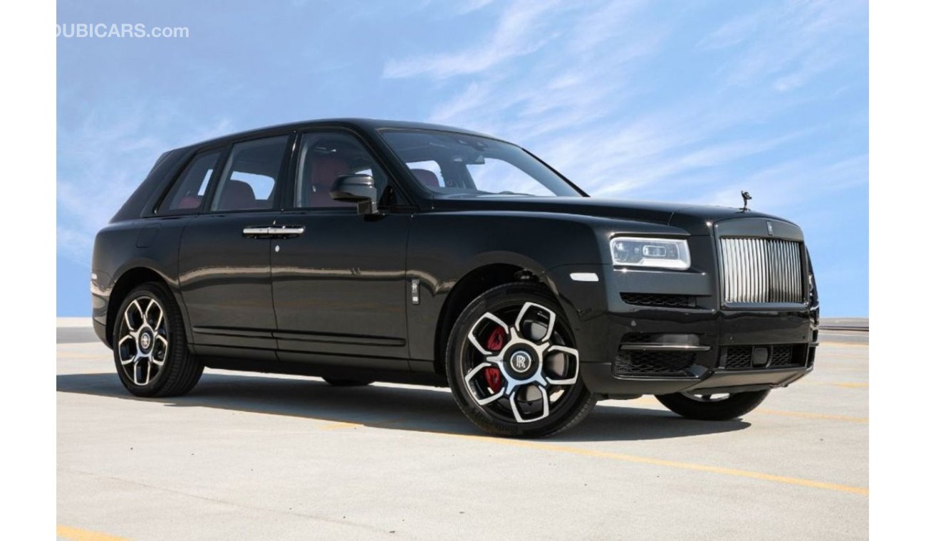 Rolls-Royce Cullinan 6.8L AWD with 4 Lounge Seats , Champagne Flutes, Panoramic sunroof and Starlit Headliner