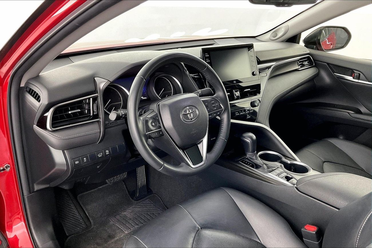 Toyota CHR GX| 1 year free warranty | Exclusive Eid offer